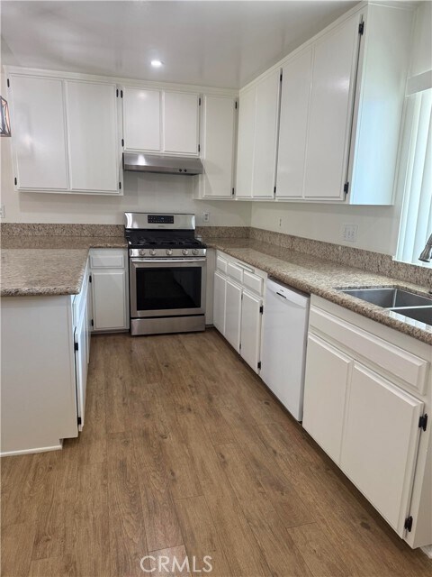 Foto del edificio - 437 Richmond St