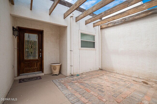 Foto del edificio - 3425 Hickman St