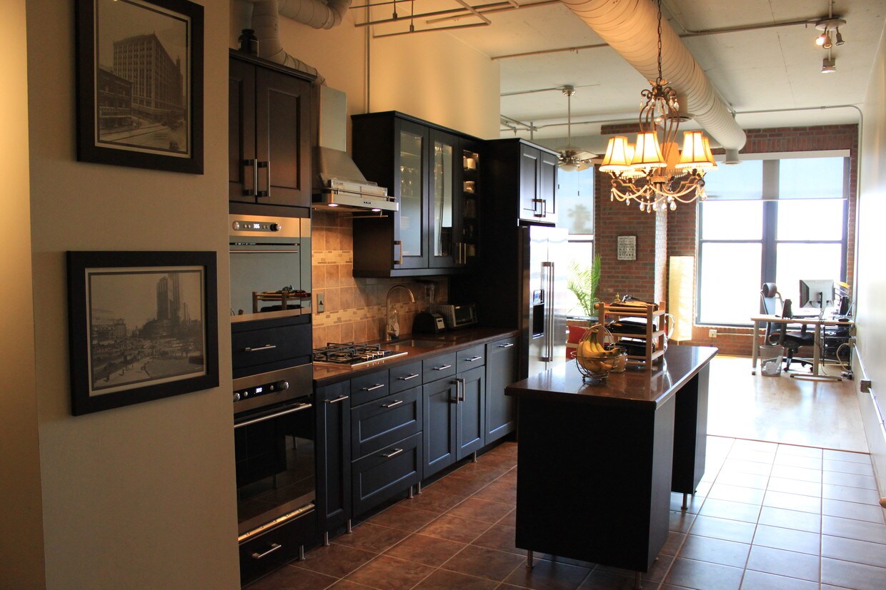 Foto principal - 21 E 6th St