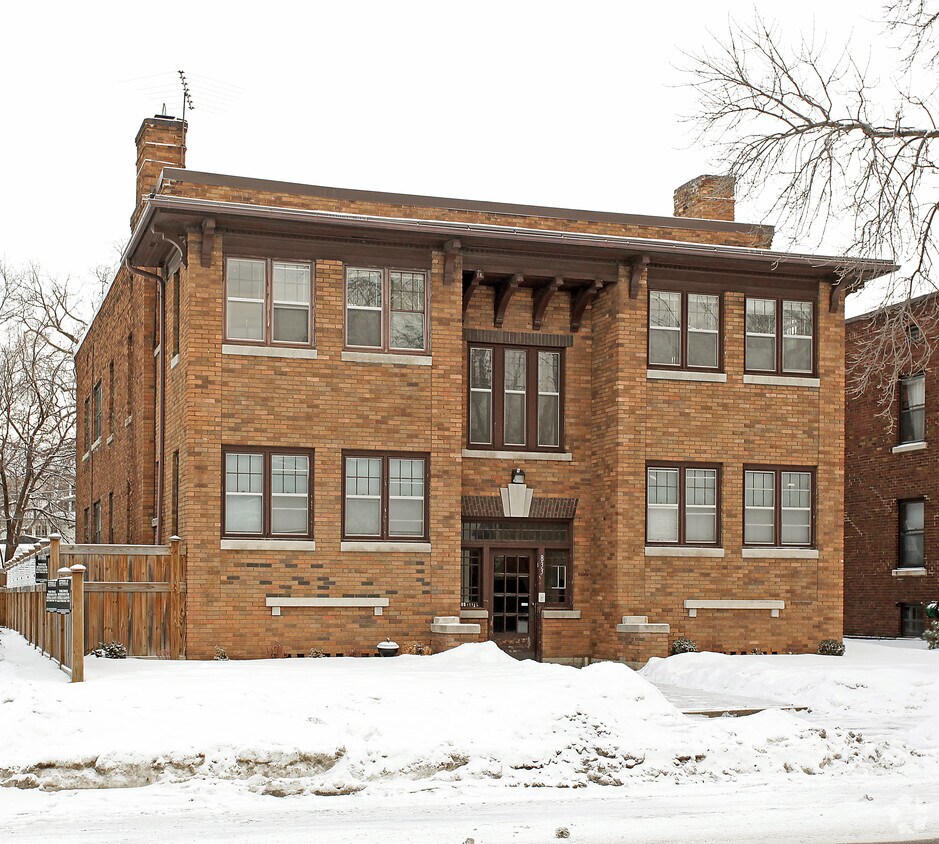 Foto principal - 833 Grand Ave