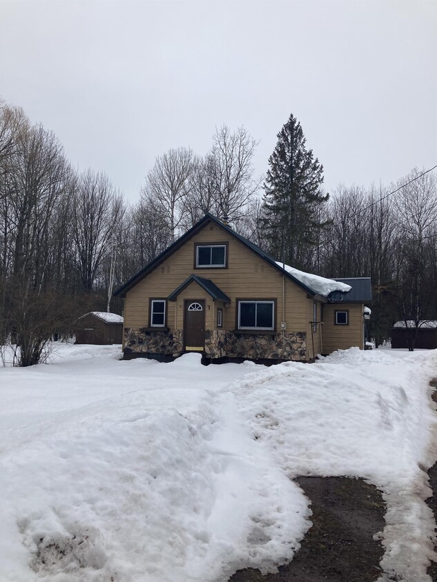 Primary Photo - 11801 Black River Rd