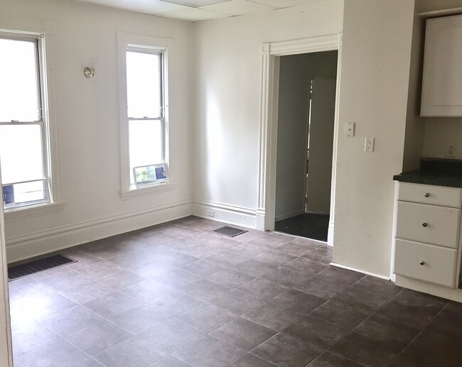 Foto del edificio - 321 Fairbanks St NE