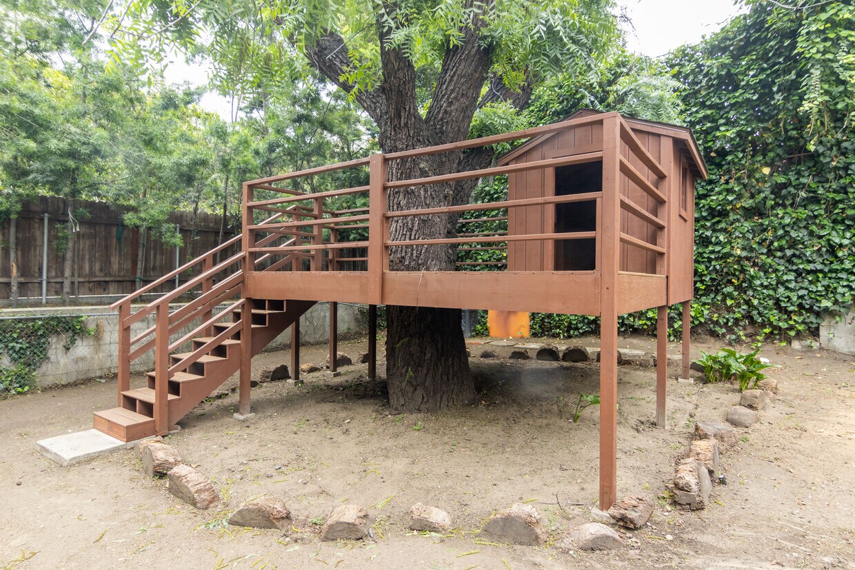 ¡casa del árbol! - 5326 Leghorn Ave
