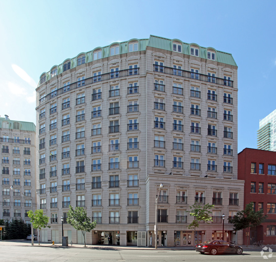 Building Photo - French Quarter