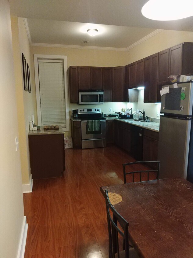 48 Castle St Geneva Ny 14456 Apartments Geneva Ny Apartments Com