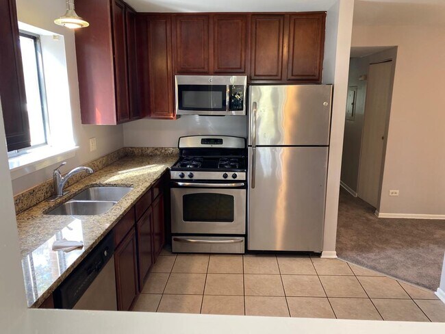 Kitchen - 2210 Abbeywood Dr