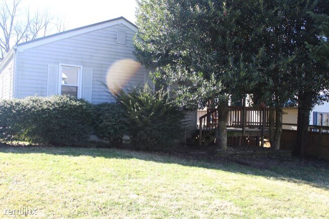 Building Photo - 3 br, 1.5 bath House - 1008 Buffalo St
