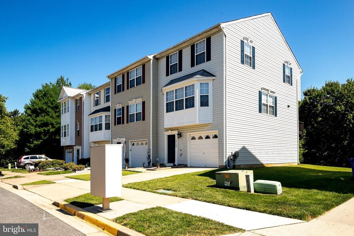 16138 Edenwood Dr, Bowie, MD 20716 Townhome Rentals in Bowie MD