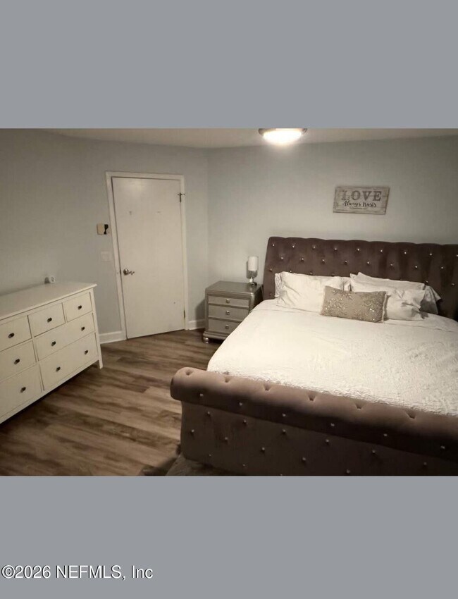 Foto del edificio - 4148 Grenshaw Ct