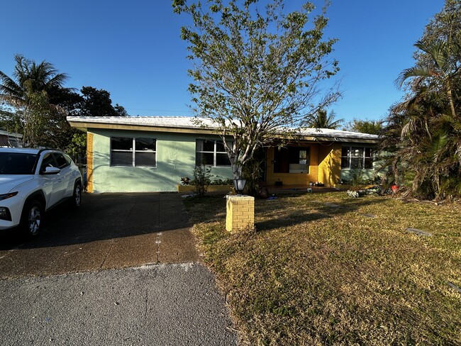 Photo - 381 NW 45th St House