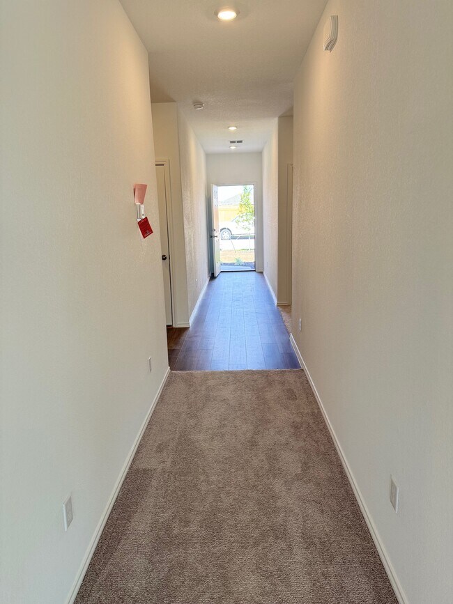 Foto del edificio - 212 The Good Wy