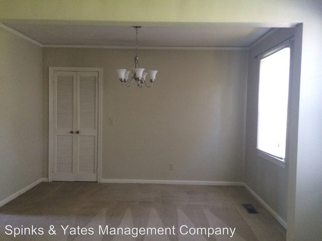 Building Photo - 107 Beechwood Cir