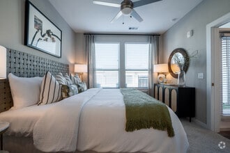 1BR, 1BA - 638SF - Ariza Easton Park
