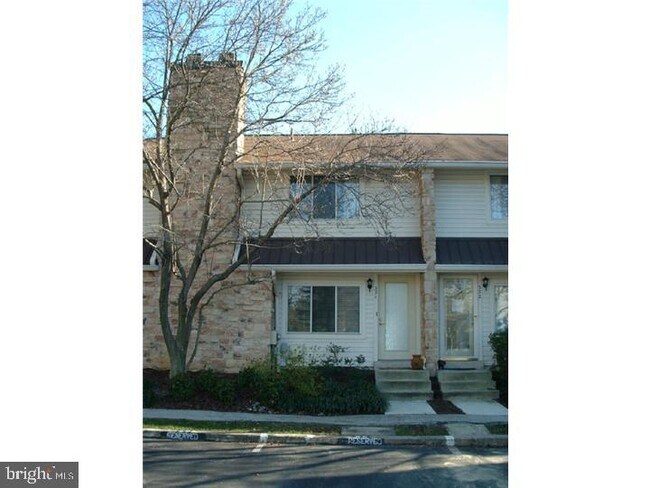Building Photo - 321 Headhouse Ct