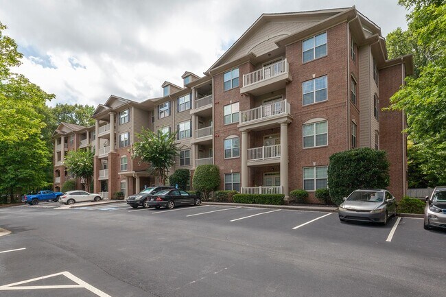 Foto del edificio - Gorgeous 3/2 Top Floor Condo w/ Private Vi...