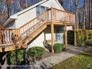 Building Photo - 9 Stoney Hill Rd