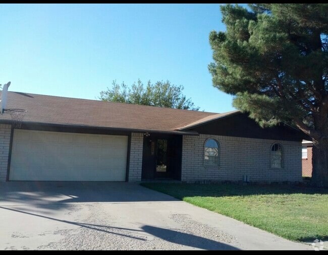 Building Photo - 2518 Mimosa Dr