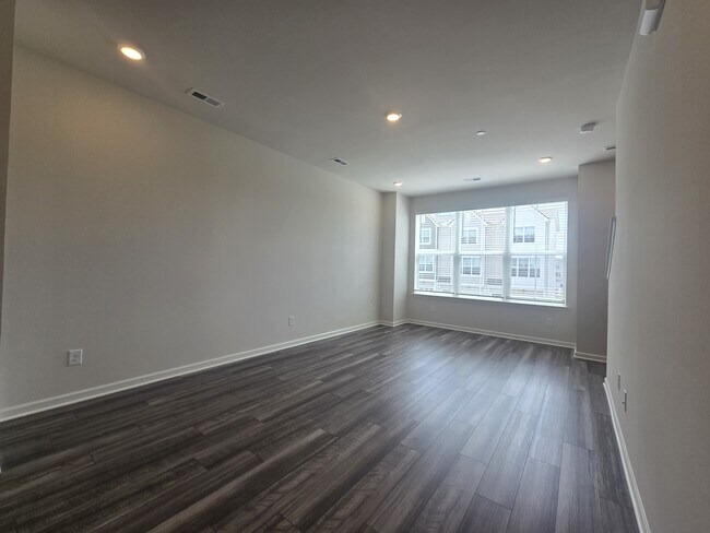 Foto del edificio - 701 Taylor Dr