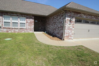 Building Photo - 5054 Raintree Cir