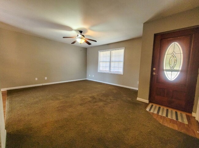 Building Photo - Spacious 3BD, 2.5BA Duplex in Clayton with Large Fenced Backyard