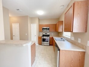 Building Photo - 23742 Pebworth Pl