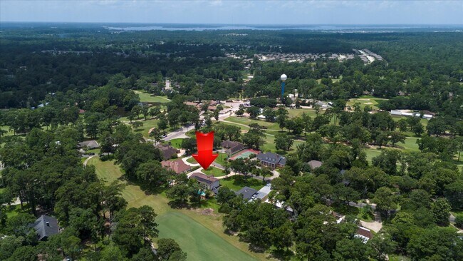 Building Photo - 22 Winged Foot Dr