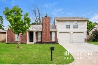 Building Photo - 608 Dayton Rd