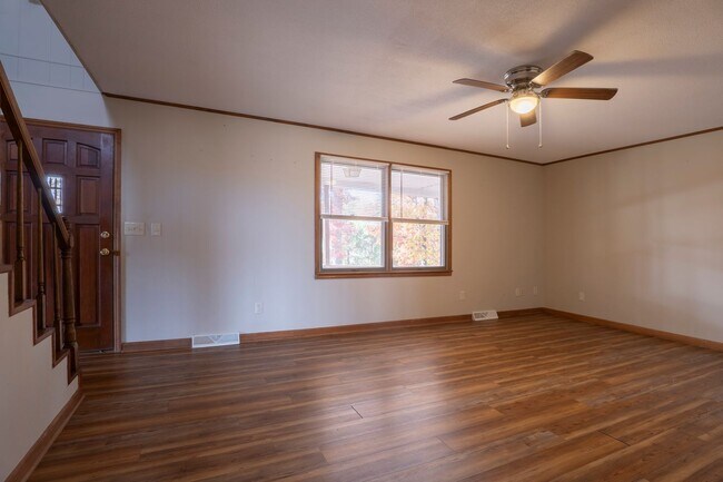 Foto del edificio - 4 Bedroom, 2 Bathroom Home in Greene Count...