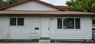 Building Photo - 705 White Cloud Dr