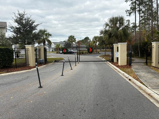 Building Photo - 9358 Scaup Way