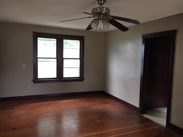 Building Photo - 235 N Boggs Ave