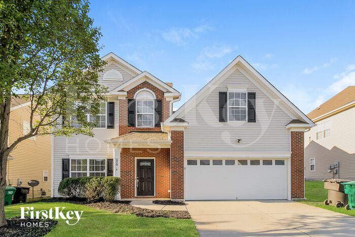 Foto principal - 820 Jennifer Ln