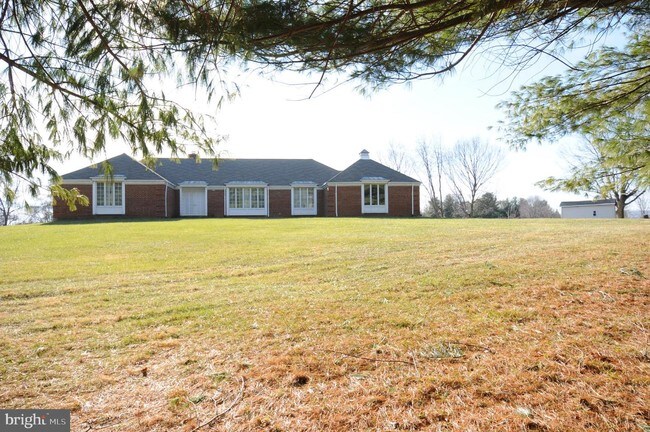 Building Photo - 37369 Wineberry Ln