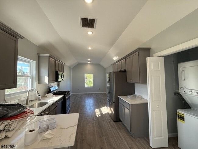 Photo - 190 E Lindsley Rd Apartment