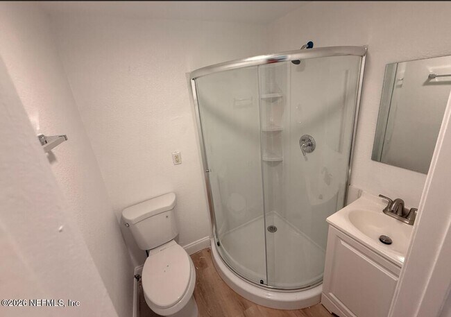 Foto del edificio - 1755 W 30th St