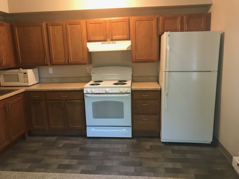 1307 12th Ave Unit 1, Belle Plaine, IA 52208 - Apartments in Belle ...