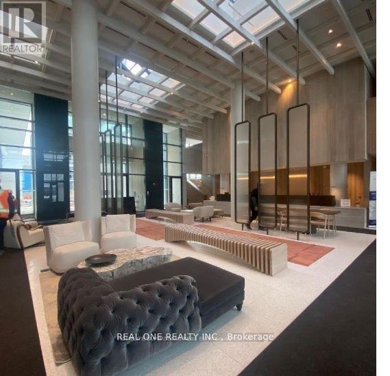 Building Photo - 225 Commerce St