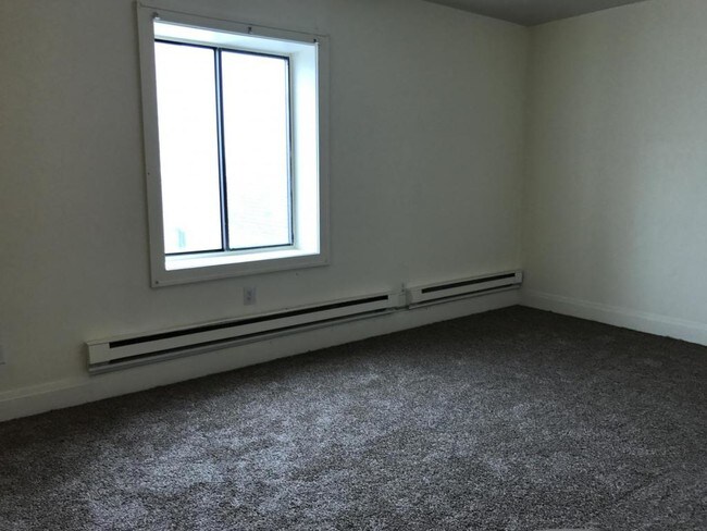 Building Photo - 302 E Central #14
