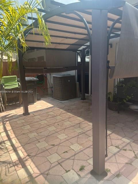 Foto del edificio - 8400 NW 8th St