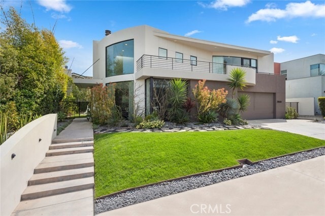 Building Photo - 2831 Ridge Dr