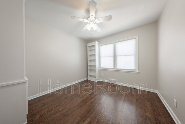 Building Photo - 5511 Horton St