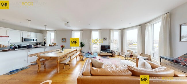 Building Photo - 166 Hampshire St