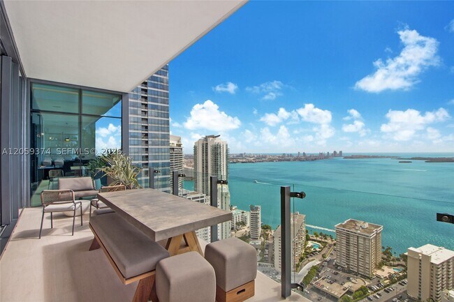 Building Photo - 1451 Brickell Ave