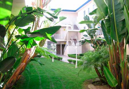 Foto del edificio - 3627 W 104th St