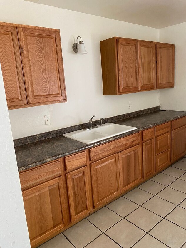 Primary Photo - 3 br, 1 bath House - 511 W McGaffey St
