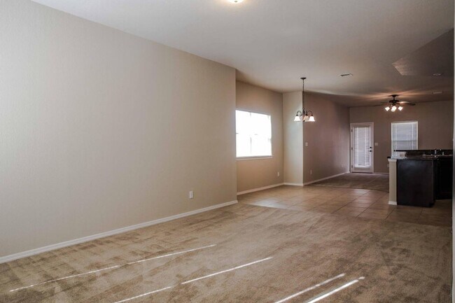 Building Photo - 2969 Pino Triste Dr