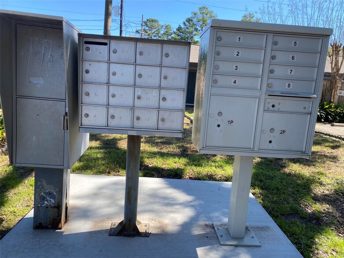 Foto del edificio - 8607 Bart Ln