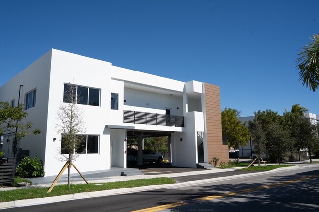 Foto del edificio - 500 Foster Rd