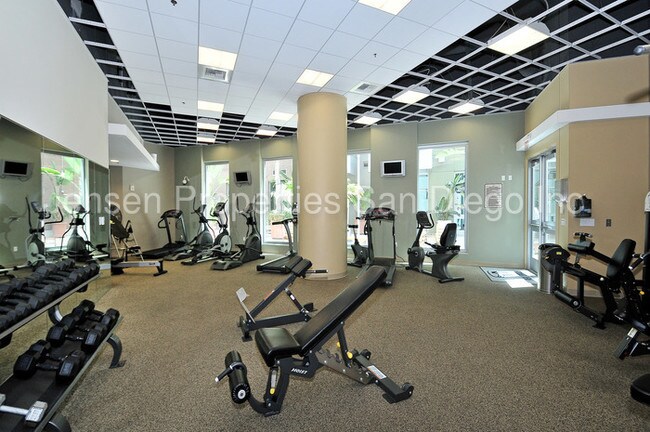 Building Photo - 1095 K St