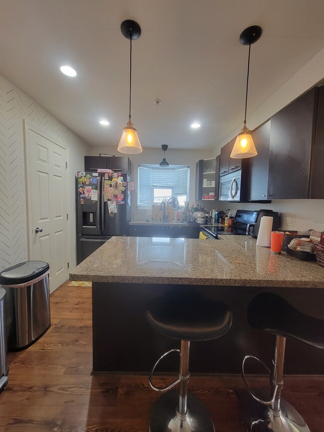 Building Photo - 5474-5474 198 St